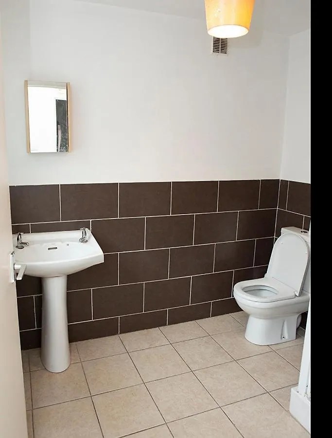 Holiday home Cheerful 2 Bedroom House With Patio And Home Office Belfast